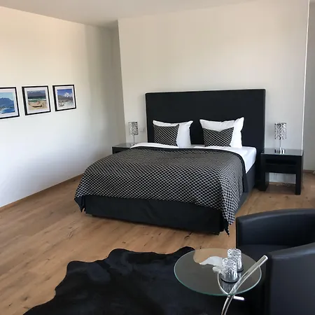 Hotel Voss Lipsko