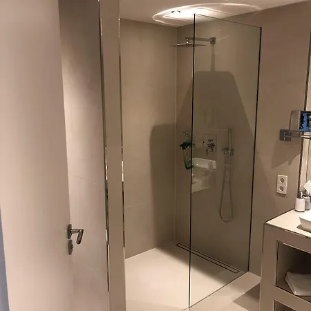 Hotel Voss 5*